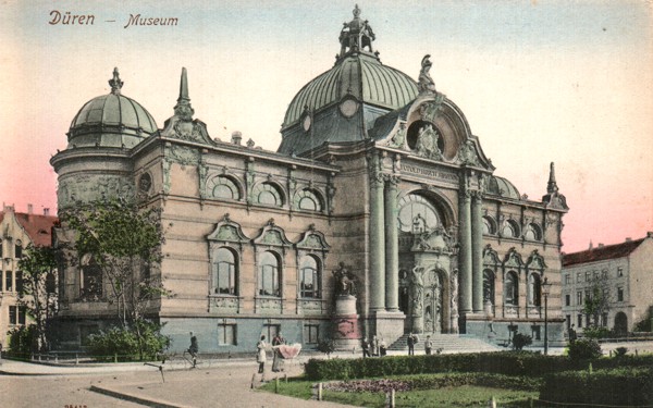 Das 1907 als Stiftung von Eberhard Hoesch erbaute Stadttheater am Hoeschplatz, um 1915