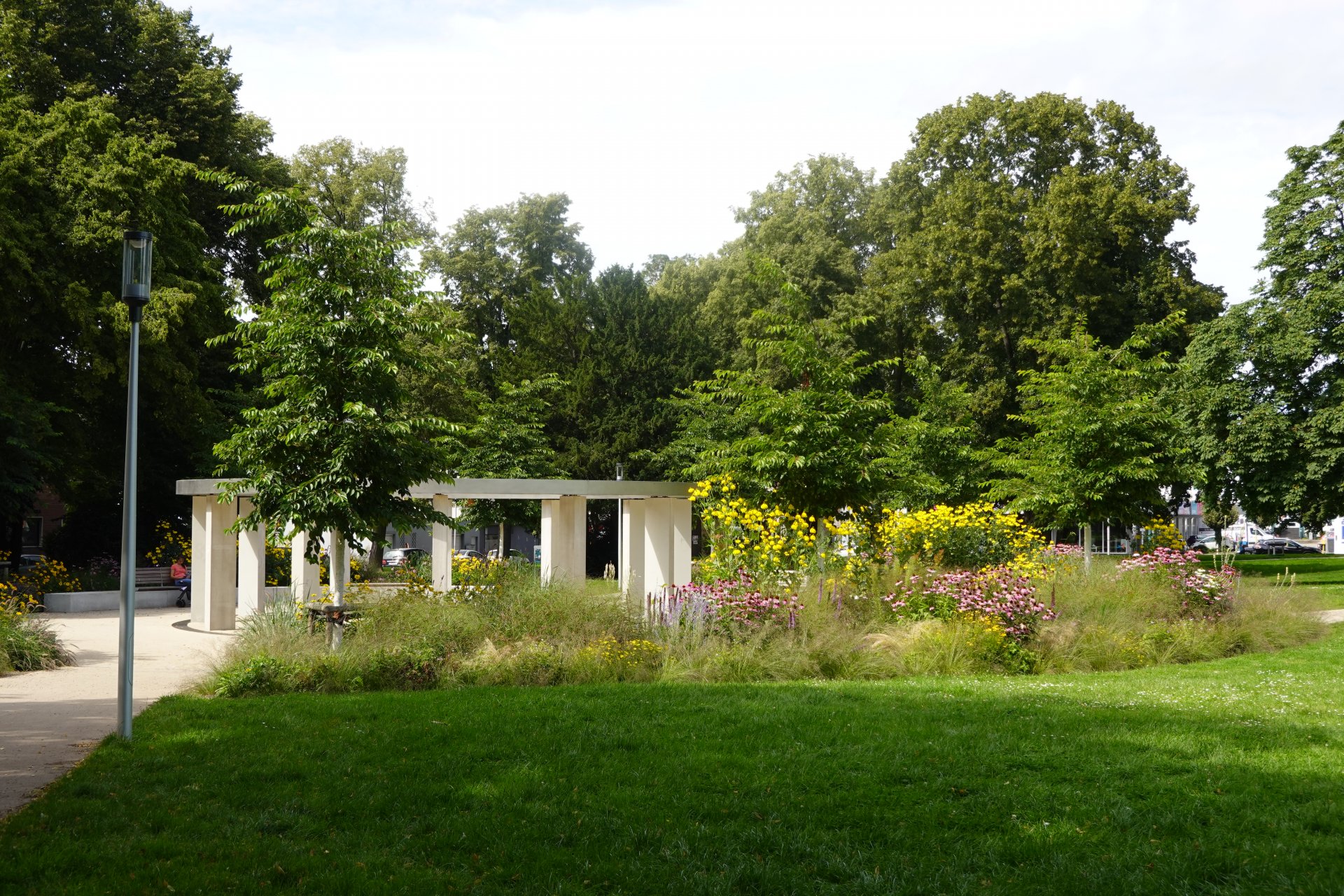 Das Bild zeigt den Adenauerpark in Düren